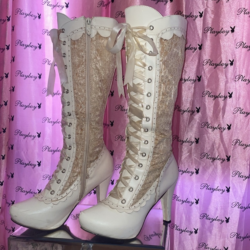 Ellie Shoes Ivory Lace-Up Victorian Heeled Boots - Picture 10 of 11